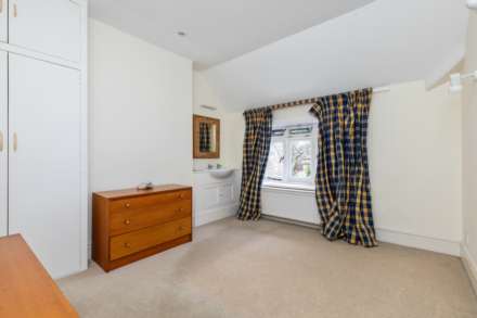 Beech Cottage, 2 West Parade, Image 9