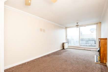 Guildbourne Court, Worthing, Image 3