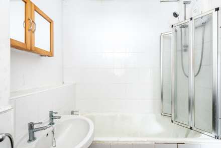 Guildbourne Court, Worthing, Image 6