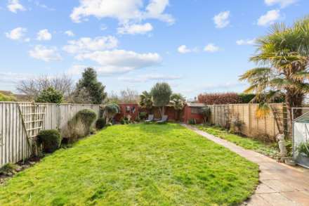Downs Way, East Preston, Image 11