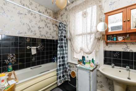 Ladydell Road, Worthing, Image 11