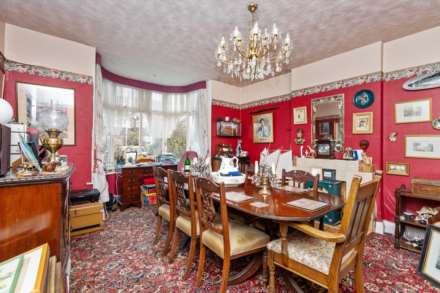 Ladydell Road, Worthing, Image 4