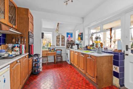 Ladydell Road, Worthing, Image 6