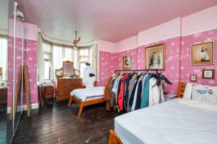 Ladydell Road, Worthing, Image 8