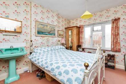 Ladydell Road, Worthing, Image 9