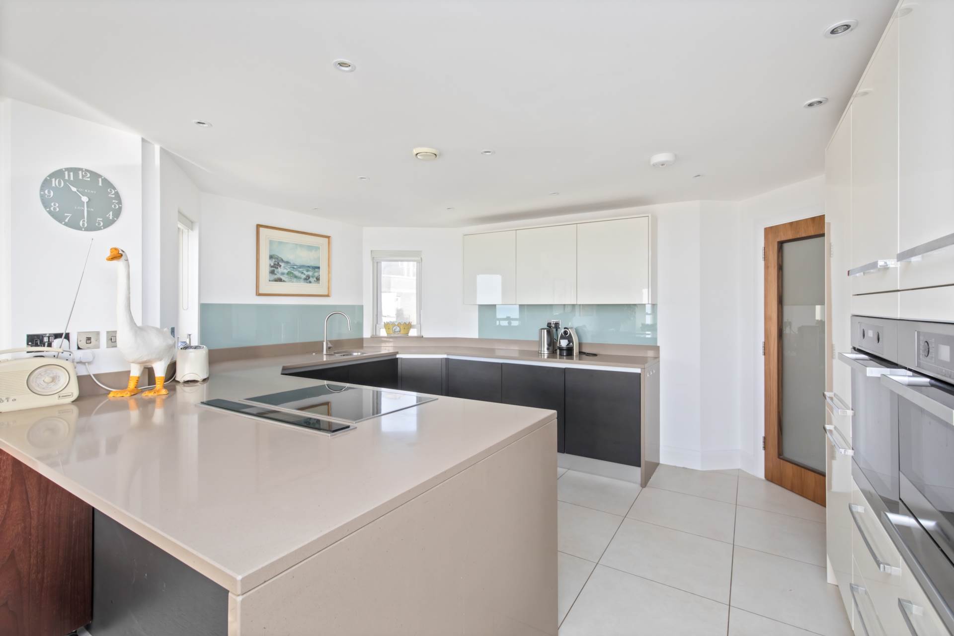 The Eardley, Marine Parade, Image 8