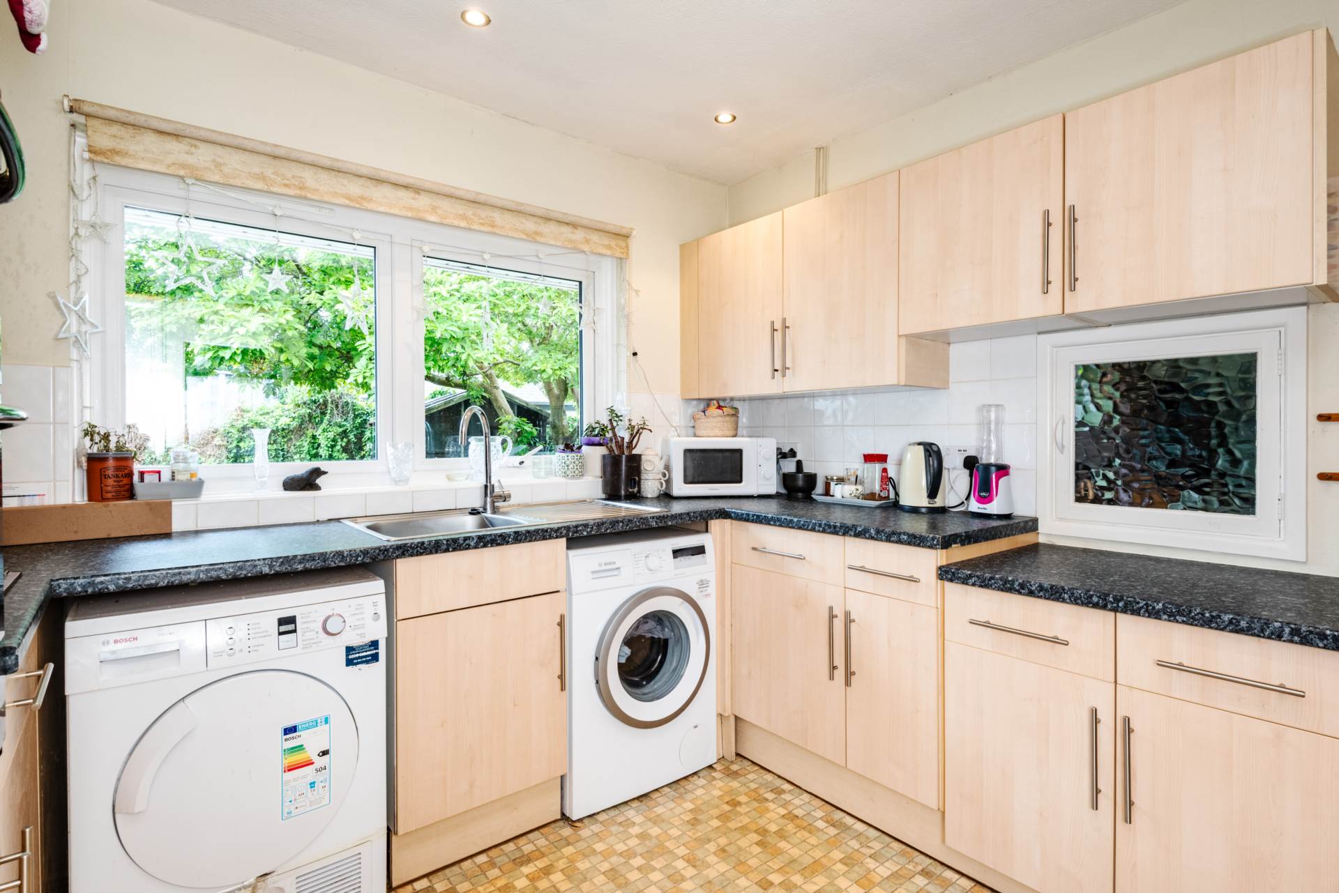 Ivydore Avenue, Worthing, Image 5