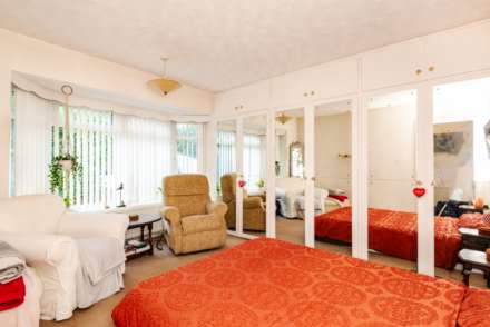 Ivydore Avenue, Worthing, Image 6