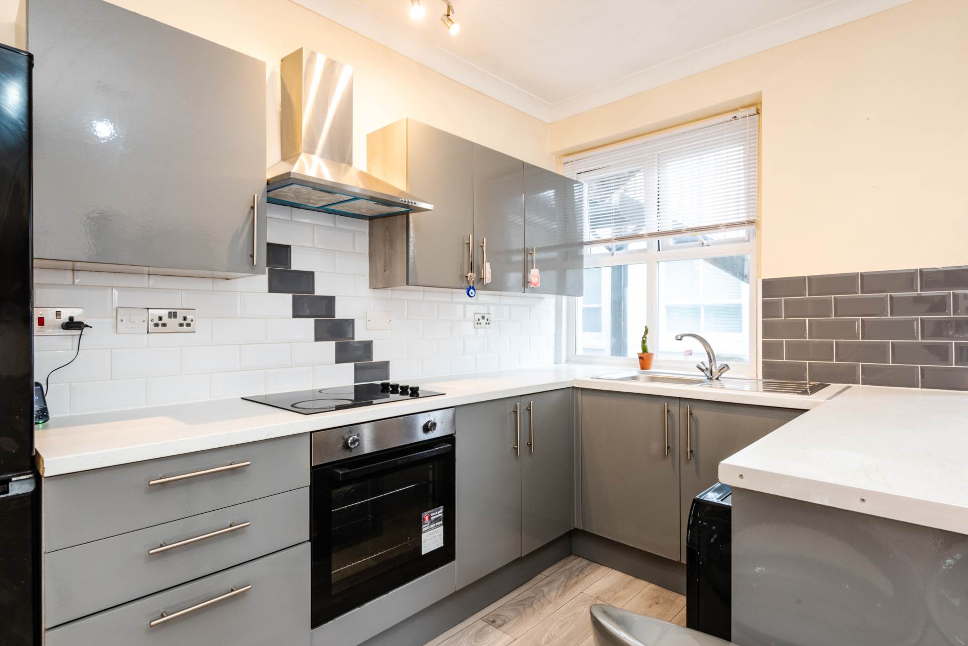 Claydon Court, Marine Parade, Image 5