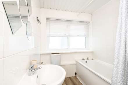 Claydon Court, Marine Parade, Image 7