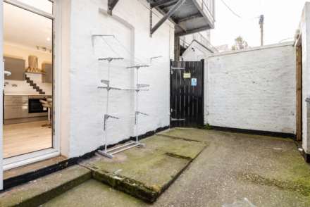 Claydon Court, Marine Parade, Image 8