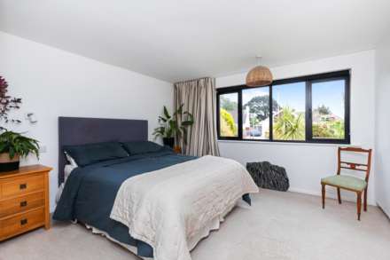 Copthorne Hill, Worthing, Image 8