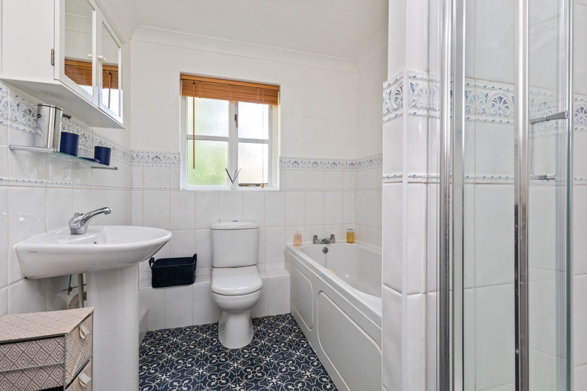 Swandean Close, Worthing, Image 14