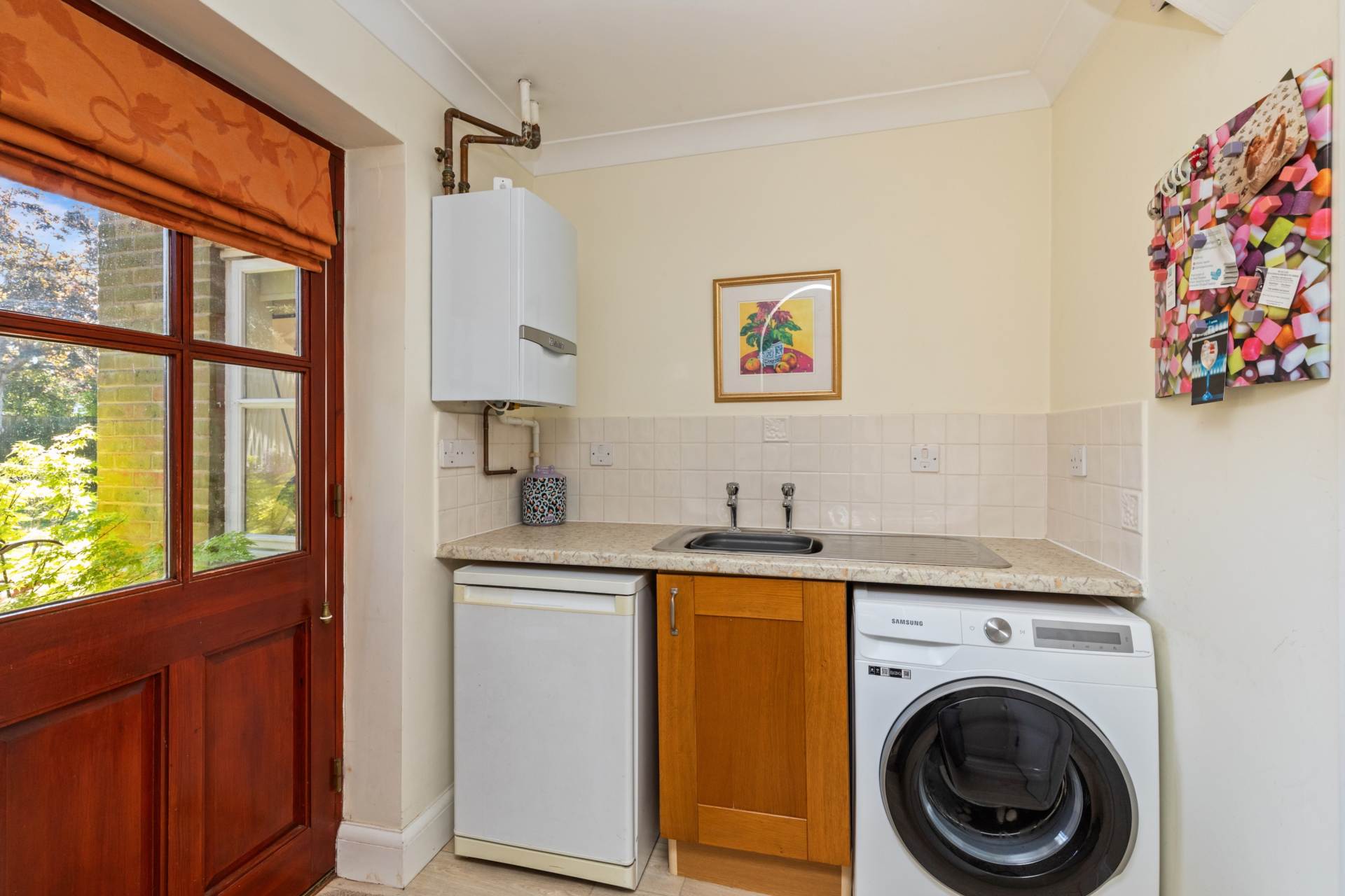 Swandean Close, Worthing, Image 6