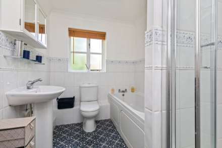 Swandean Close, Worthing, Image 14