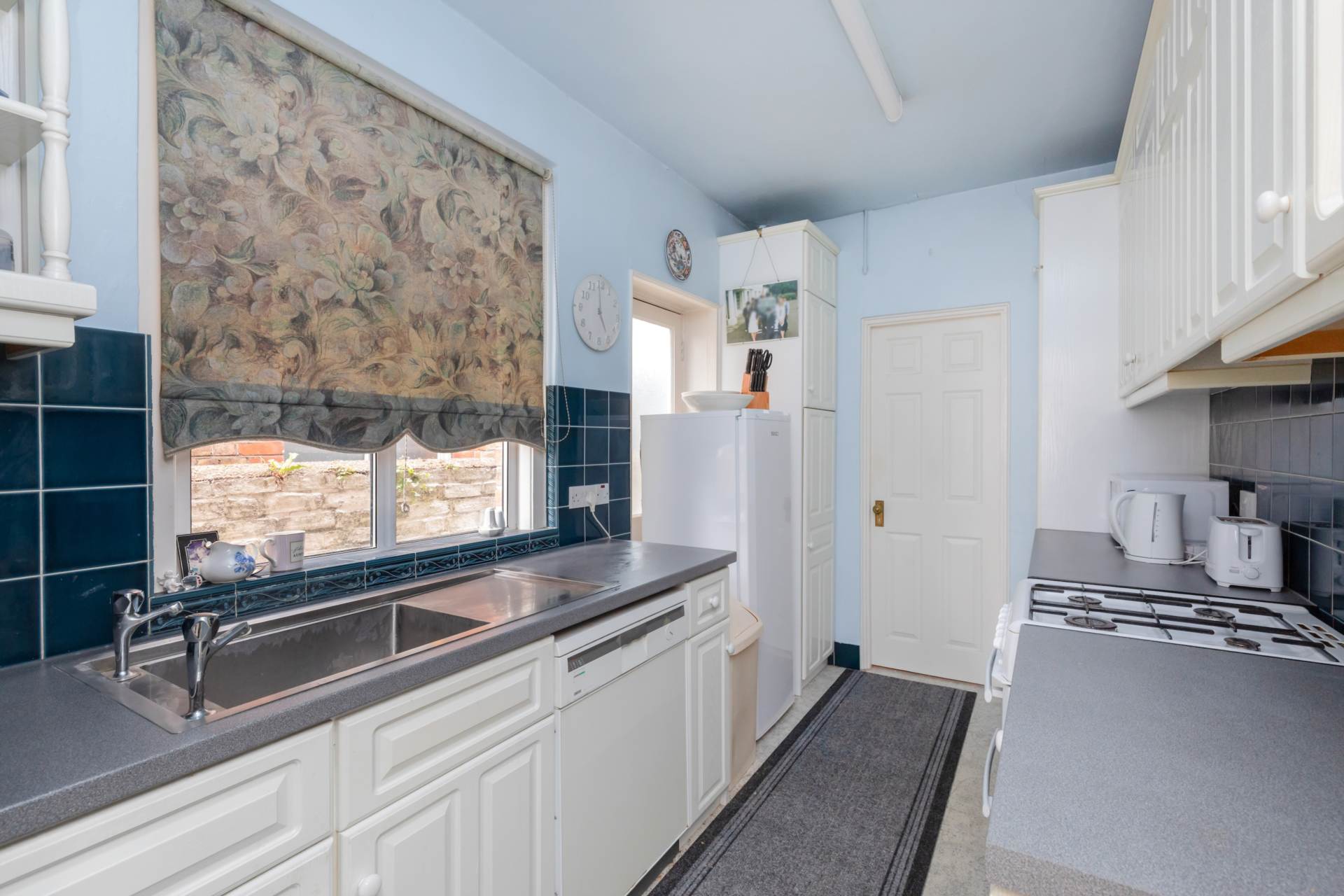 Valencia Road, Worthing, Image 4