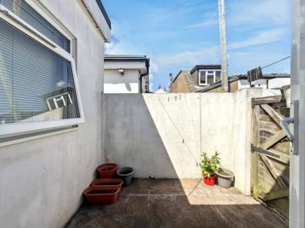 Becket Road, Worthing, Image 3