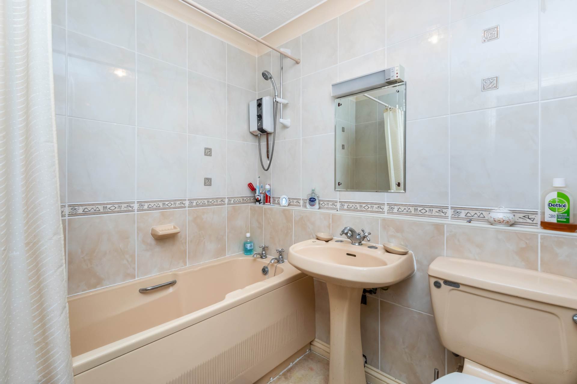 Regis Court, 22-24 West Parade, Image 8