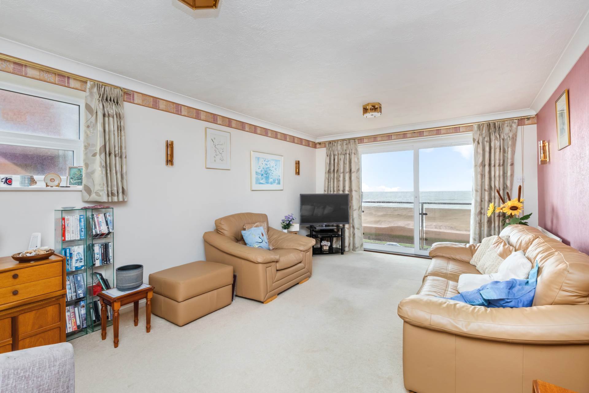 Regis Court, 22-24 West Parade, Image 9