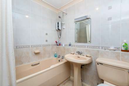 Regis Court, 22-24 West Parade, Image 8