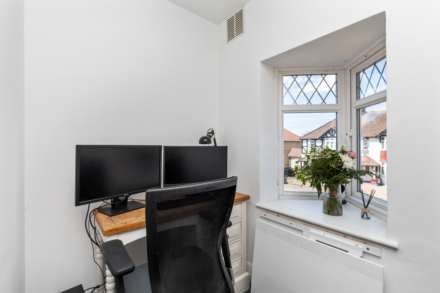 Balcombe Avenue, Worthing, Image 10