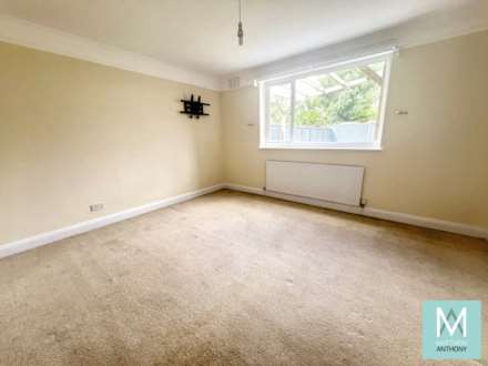 Chesham Close, Goring-By-Sea, Image 7