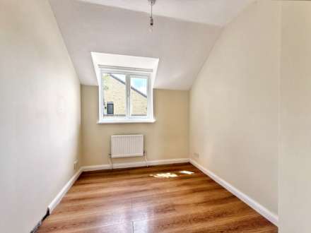 Orkney Court, Durrington, Image 7
