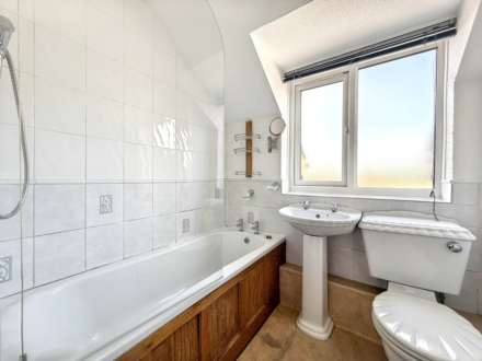 Orkney Court, Durrington, Image 8