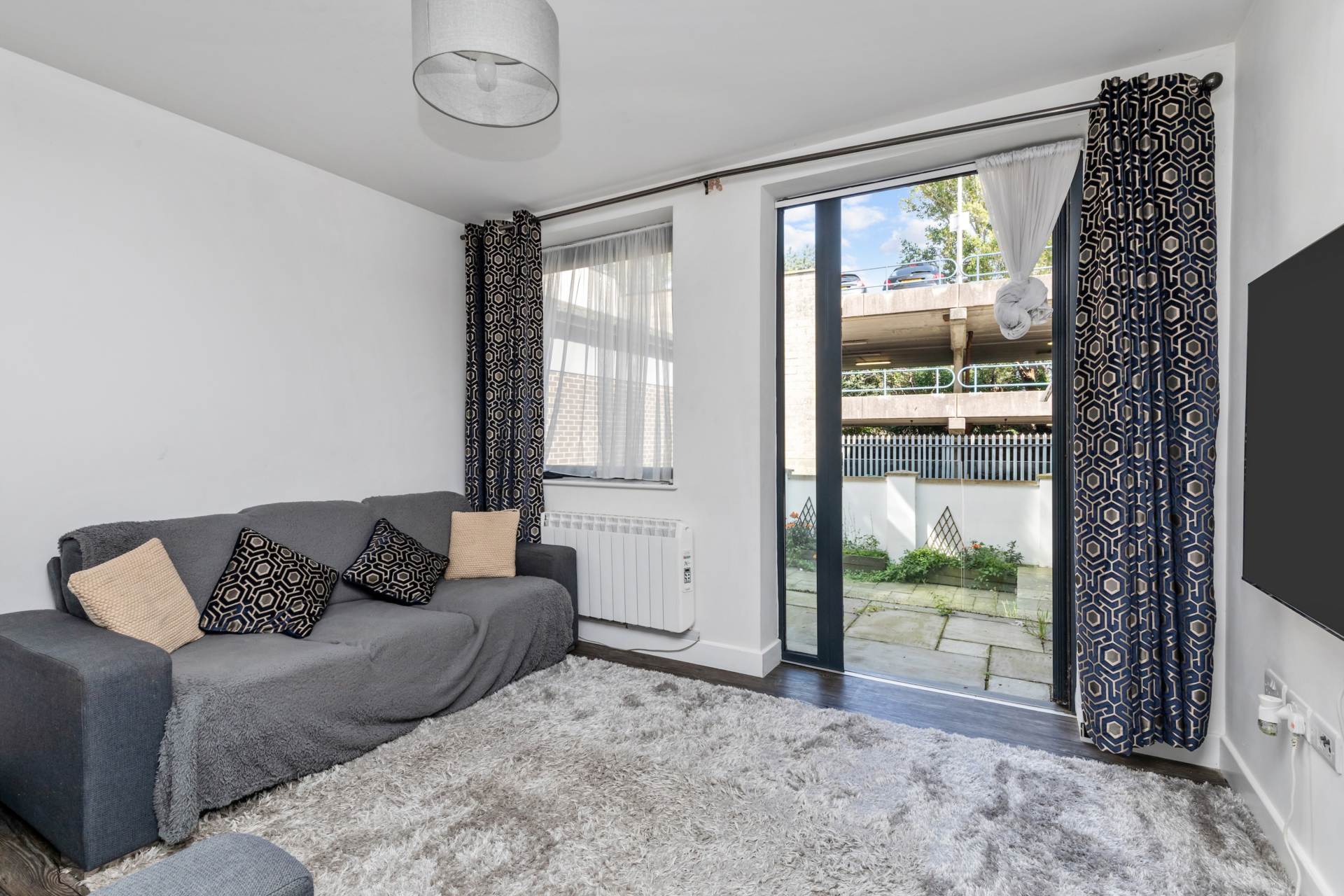 Skyline Apartments, 1 The Causeway, Image 4