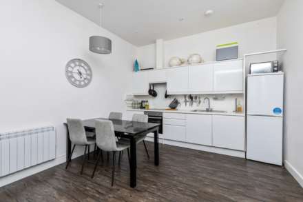 Skyline Apartments, 1 The Causeway, Image 2