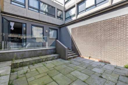 Skyline Apartments, 1 The Causeway, Image 8