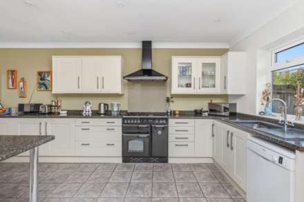 St. Leonards Gardens, Hove, Image 5