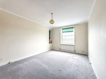 West Parade, Image 4