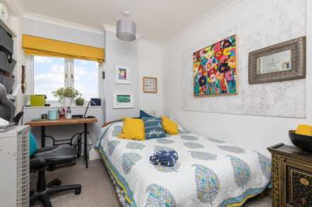 Manor Lea, Boundary Road, Image 7