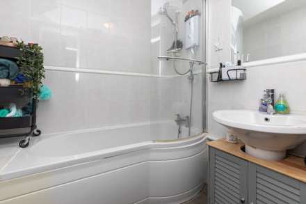 Manor Lea, Boundary Road, Image 8