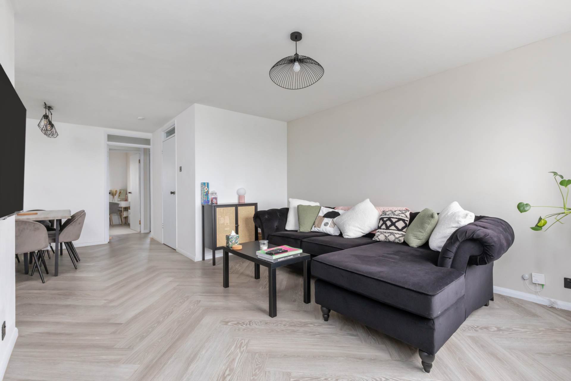 Newport Mews, Worthing, Image 3