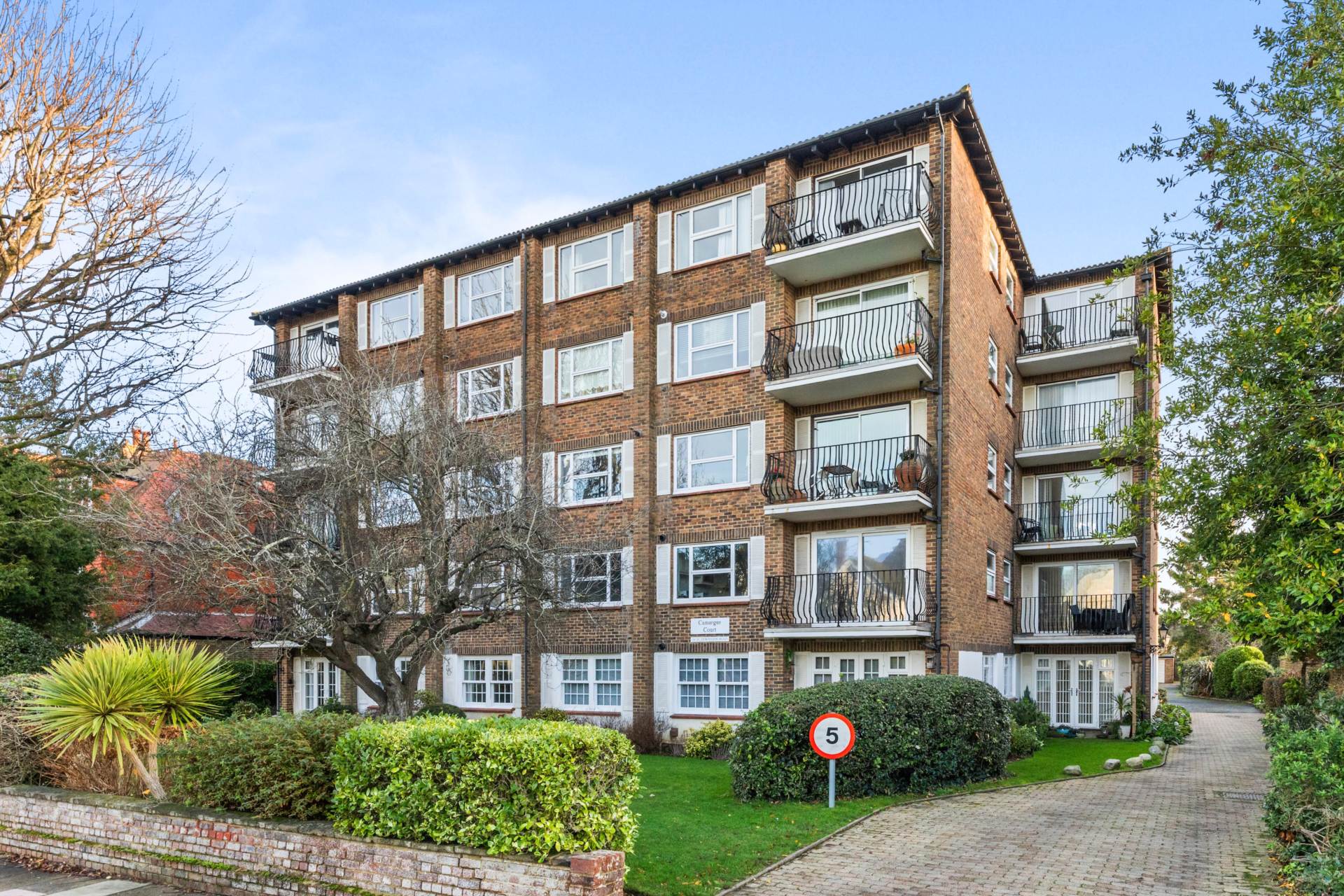 Camargue Court, 24 Downview Road, Image 1