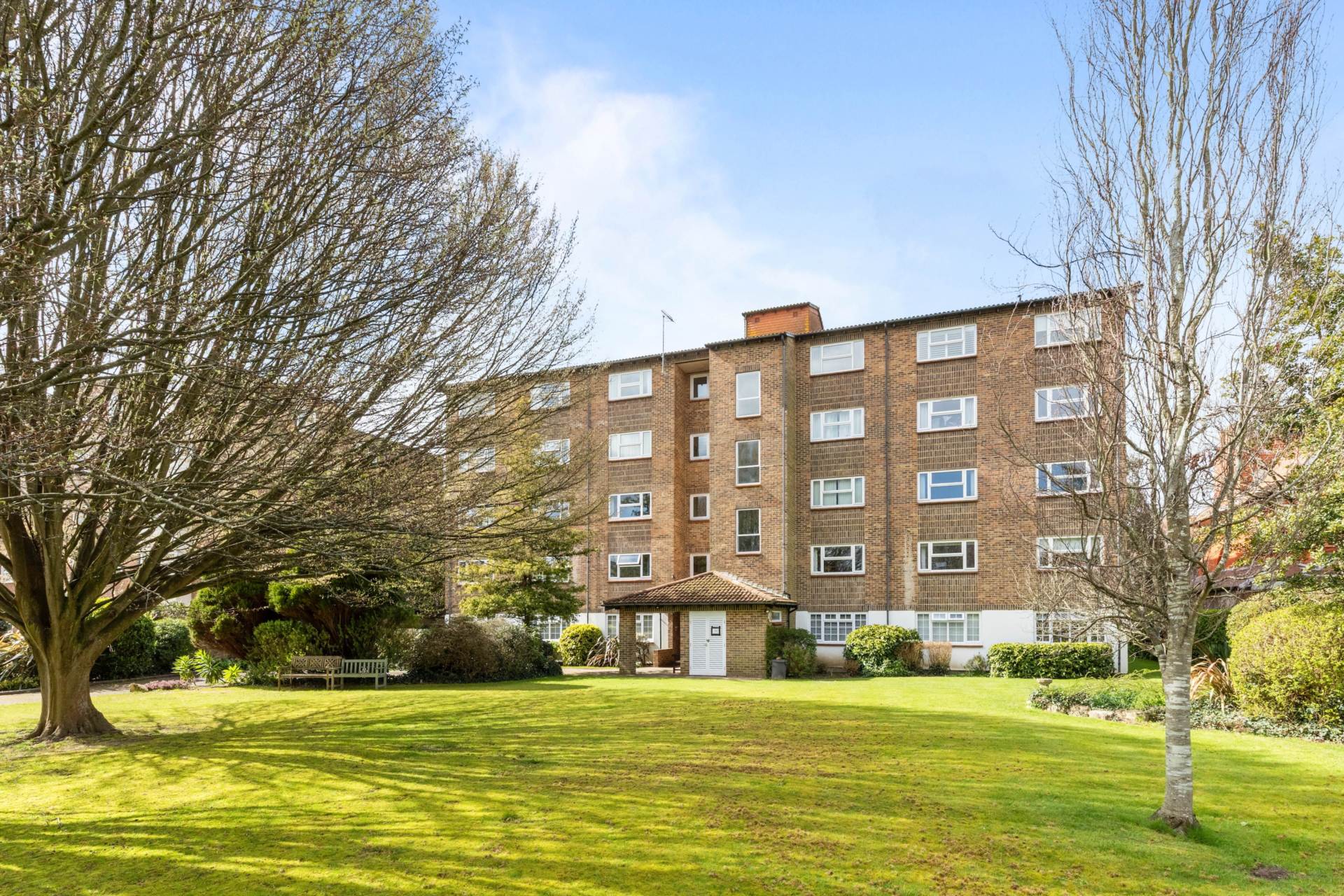 Camargue Court, 24 Downview Road, Image 11