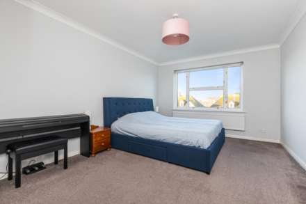 Camargue Court, 24 Downview Road, Image 6