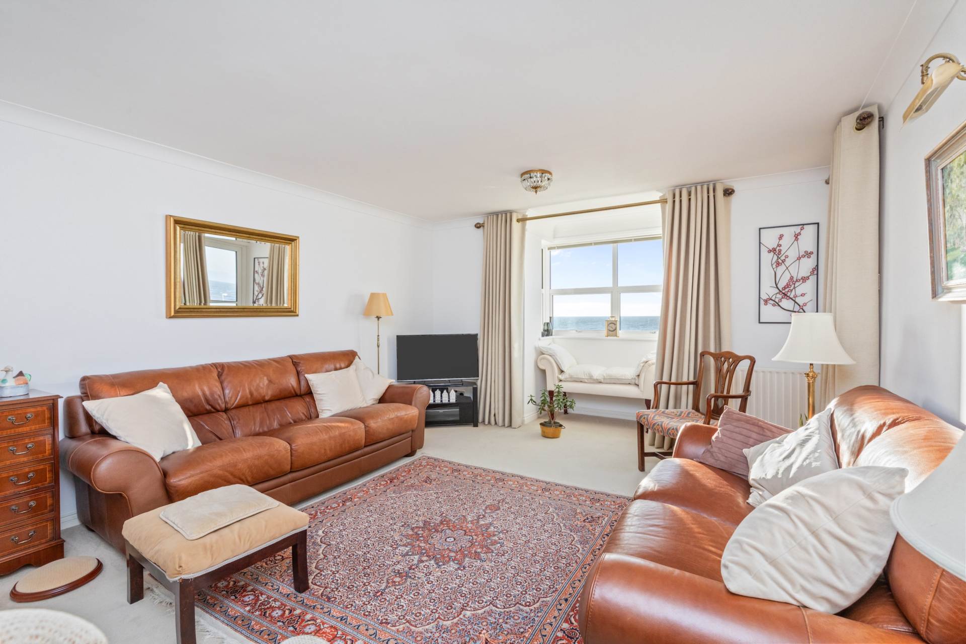 Regis Court, 22-24 West Parade, Image 2