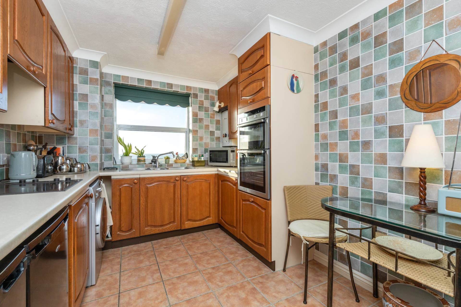 Regis Court, 22-24 West Parade, Image 3