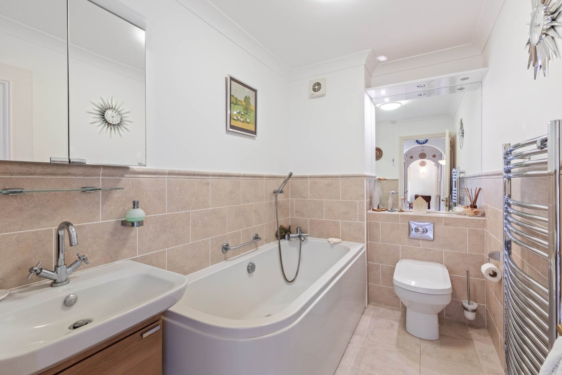 Regis Court, 22-24 West Parade, Image 8