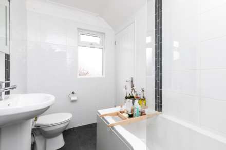 Leeward Road, Worthing, Image 11