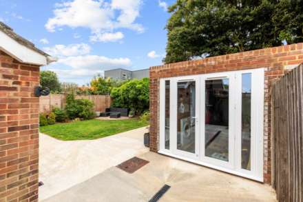 Leeward Road, Worthing, Image 12