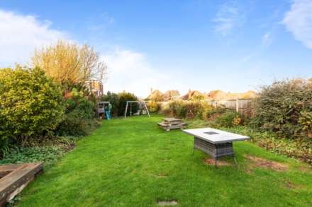 Crowborough Drive, Goring-By-Sea, Image 10