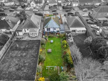 Crowborough Drive, Goring-By-Sea, Image 13