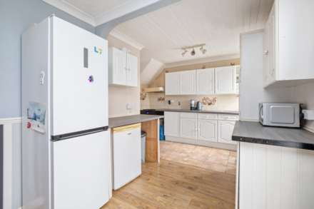 The Avenue, Goring-By-Sea, Image 3