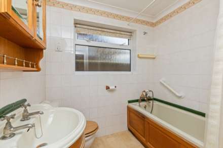 Seafield Avenue, Goring-By-Sea, Image 4