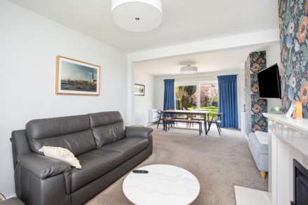 Nutley Crescent, Goring-By-Sea, Image 3