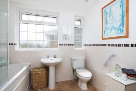 Nutley Crescent, Goring-By-Sea, Image 9